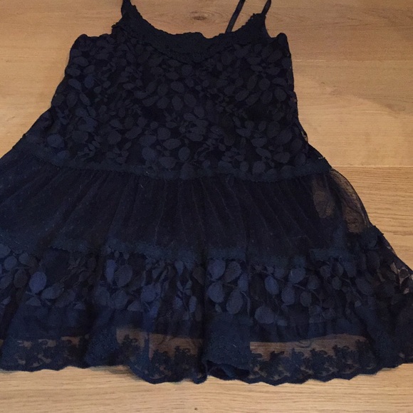 Banana Black Lace Dress - Picture 8 of 11